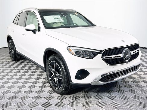 New 2026 Mercedes-Benz GLC 300 4MATIC image 8