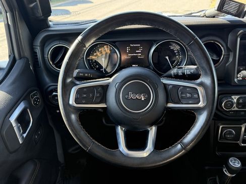 Used 2022 Jeep Wrangler Unlimited Sahara image 41