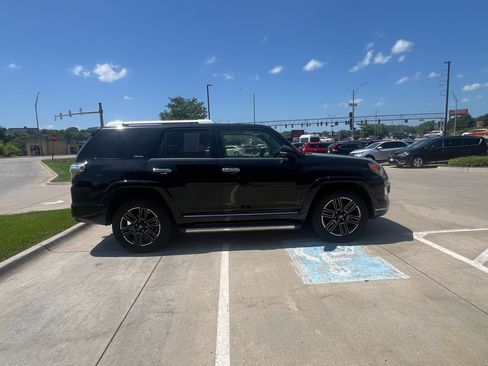 Used 2018 Toyota 4Runner Limited image 5