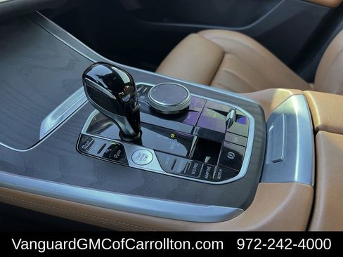 Used 2022 BMW X7 M50i w/ Cold Weather Package image 19