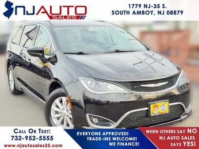Used 2018 Chrysler Pacifica Touring-L