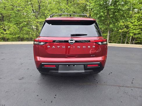 New 2026 Nissan Pathfinder SV AWD/4WD image 8