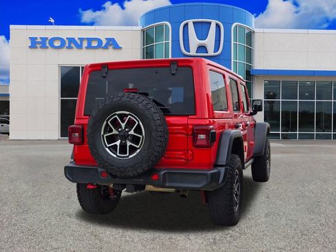 Used 2025 Jeep Wrangler Unlimited Rubicon w/ Convenience Group image 2