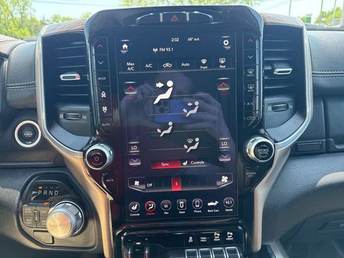 Used 2020 RAM 1500 Laramie AWD/4WD image 35
