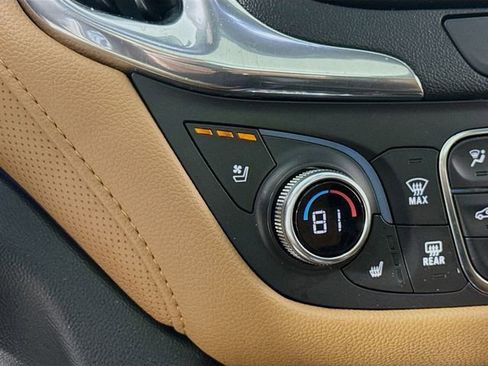 Used 2019 Chevrolet Equinox Premier image 20