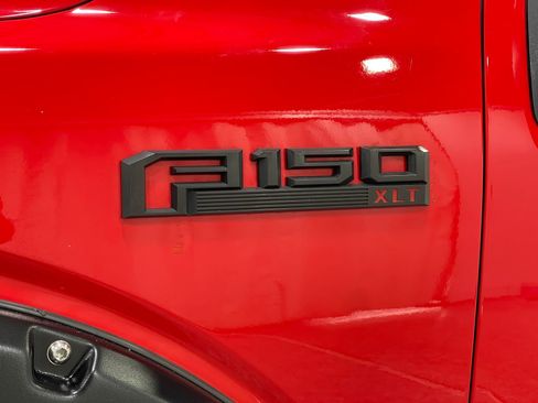 Used 2018 Ford F150 XLT w/ Equipment Group 302A Luxury AWD/4WD image 37