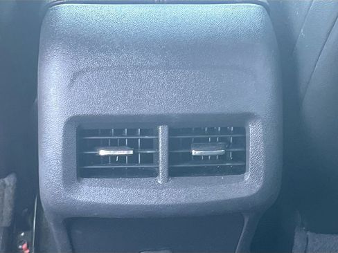 Used 2024 Chevrolet Equinox RS image 25