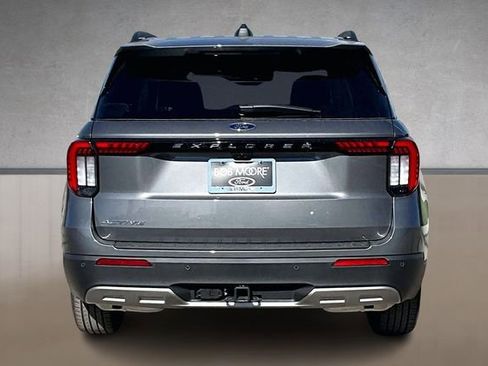 New 2026 Ford Explorer Active w/ Active Comfort Package image 4