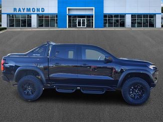 Certified 2025 Chevrolet Colorado ZR2 w/ Midnight Edition video 2