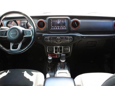 Used 2021 Jeep Gladiator Mojave w/ Trailer Tow Package AWD/4WD image 8