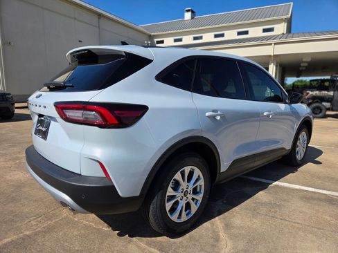 New 2026 Ford Escape Active w/ Tech Pack #1 FWD image 4