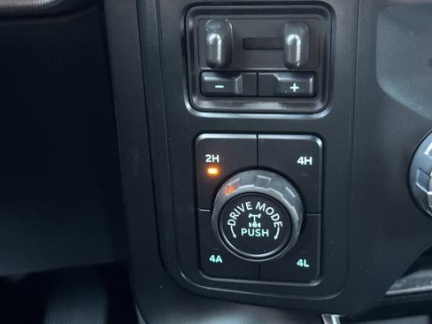 Used 2025 Ford F150 Raptor AWD/4WD image 37