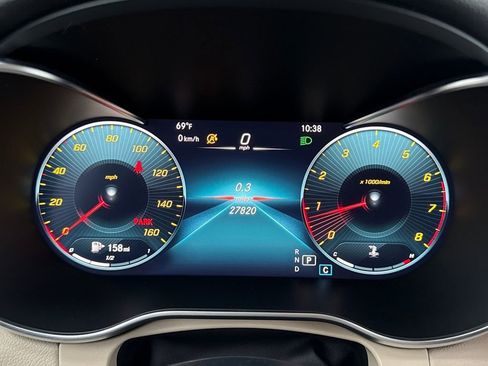 Used 2022 Mercedes-Benz GLC 300 4MATIC w/ Premium Package Lite image 19