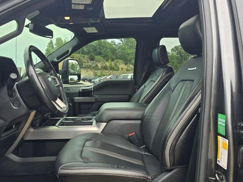 Used 2020 Ford F450 Platinum AWD/4WD image 6