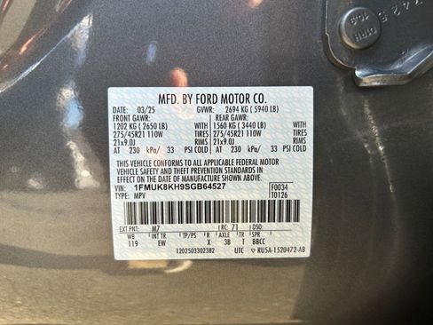 Used 2025 Ford Explorer ST-Line w/ ST-Line Street Pack image 34