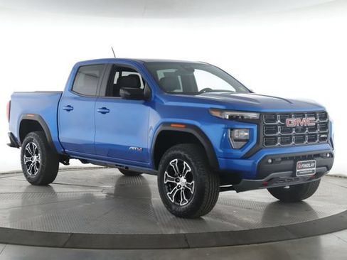 Used 2024 GMC Canyon AT4 w/ Technology Package AWD/4WD image 2
