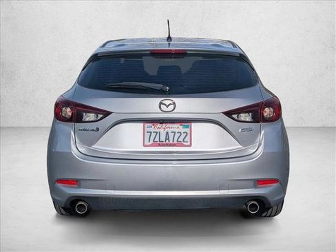 Used 2018 MAZDA MAZDA3 Touring image 7