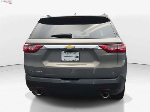 Used 2019 Chevrolet Traverse LT w/ LT Premium Package image 8