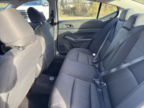 Used 2024 Nissan Altima 2.5 SV image 21