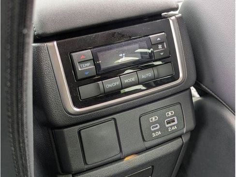 Used 2026 Subaru Ascent Premium AWD/4WD image 67