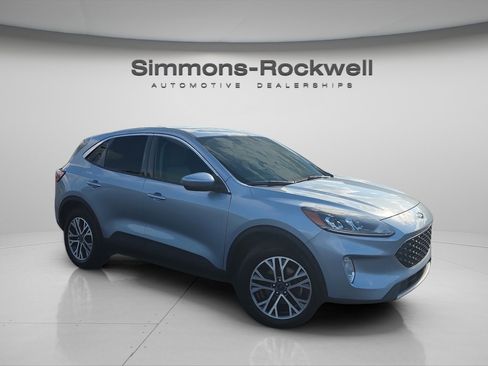 Used 2022 Ford Escape SEL w/ Technology Package image 3