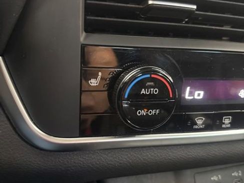 Certified 2026 Nissan Rogue SV AWD/4WD image 16