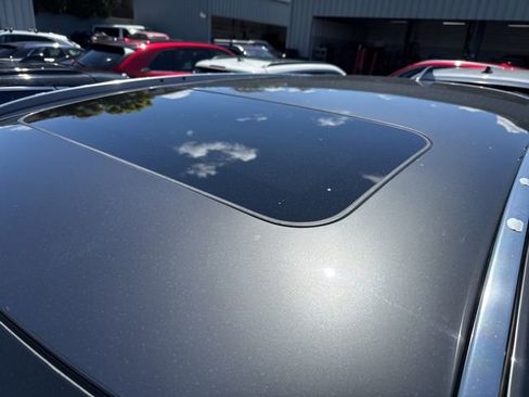 Used 2017 MAZDA CX-9 Signature image 4