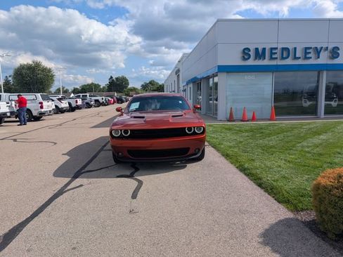 Used 2020 Dodge Challenger SXT w/ Blacktop Package RWD image 20