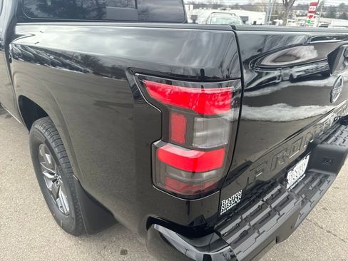 New 2026 Nissan Frontier SV w/ All-Weather Content Package AWD/4WD image 42