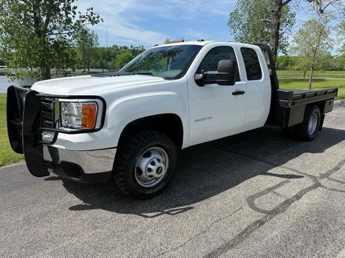 Used 2013 GMC Sierra 3500 W/T AWD/4WD image 3