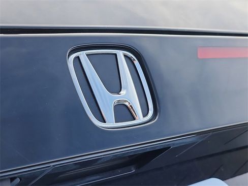 Used 2024 Honda Accord Sport image 29