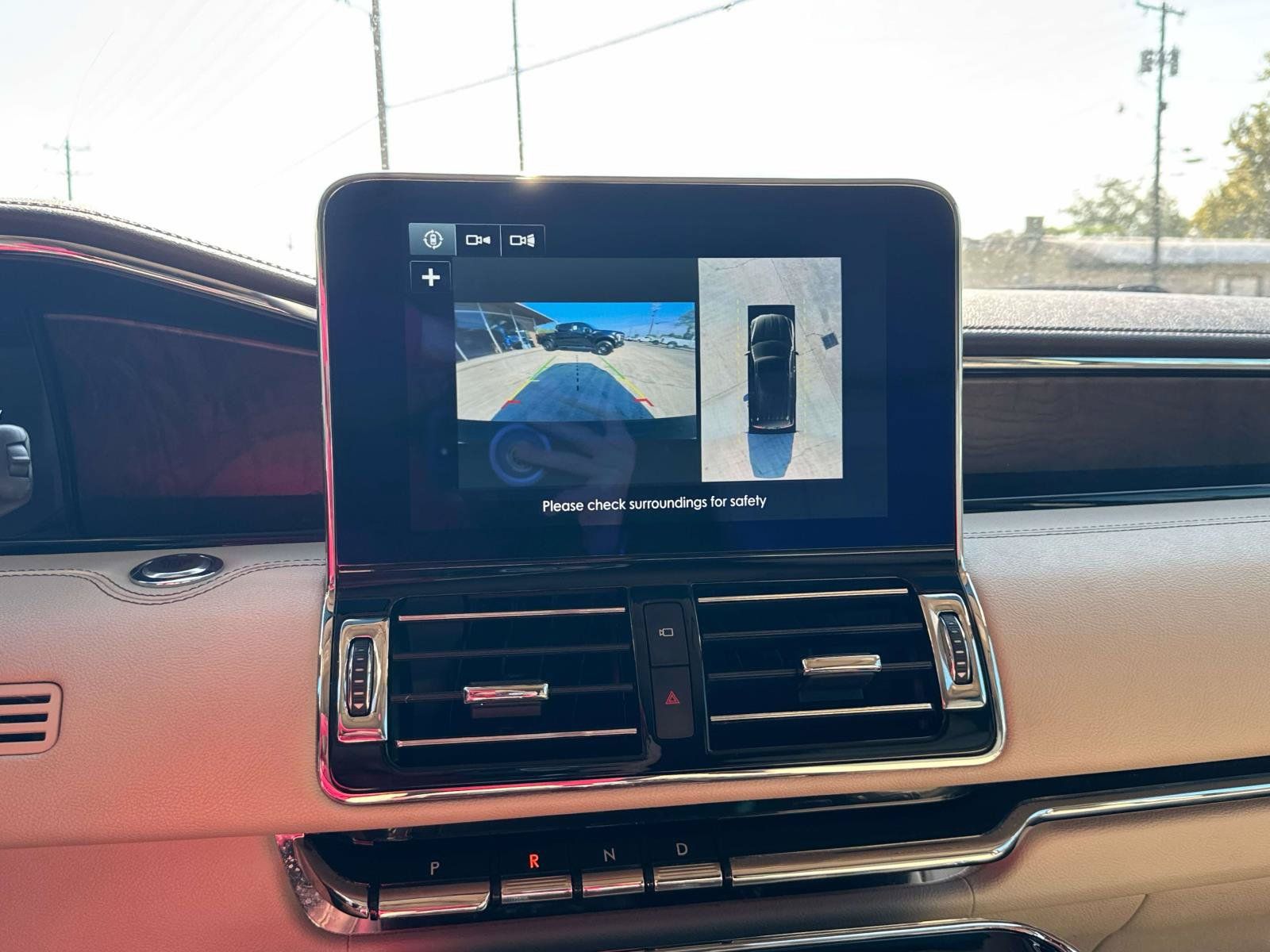 Used 2019 Lincoln Navigator Reserve AWD/4WD image 25