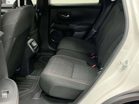 Used 2025 Honda HR-V Sport image 18