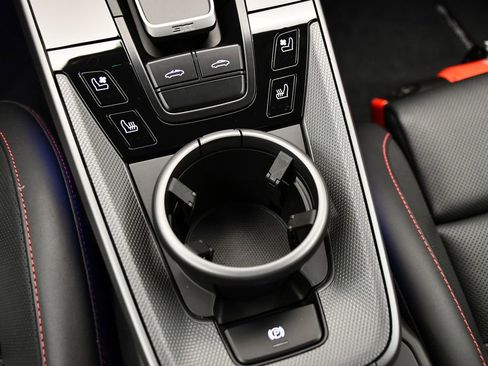 Used 2021 Porsche 911 Targa 4S Heritage Design image 34