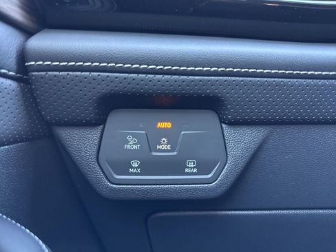 New 2026 Volkswagen Atlas SEL Premium R-Line image 35