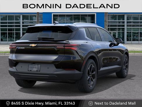 New 2026 Chevrolet Equinox EV LT image 5