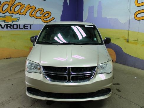 Used 2015 Dodge Grand Caravan SE w/ Quick Order Package 29E SE image 3
