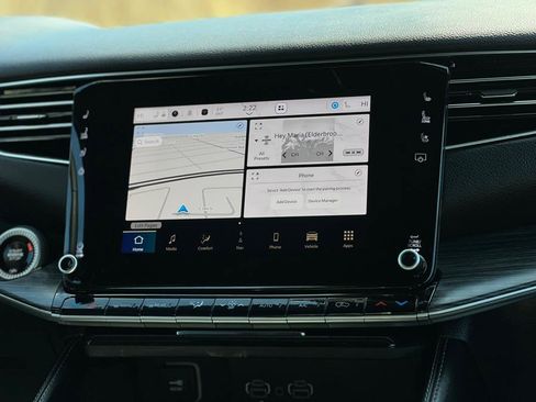 Used 2024 Jeep Wagoneer Series II w/ Flexible Seating Group image 21