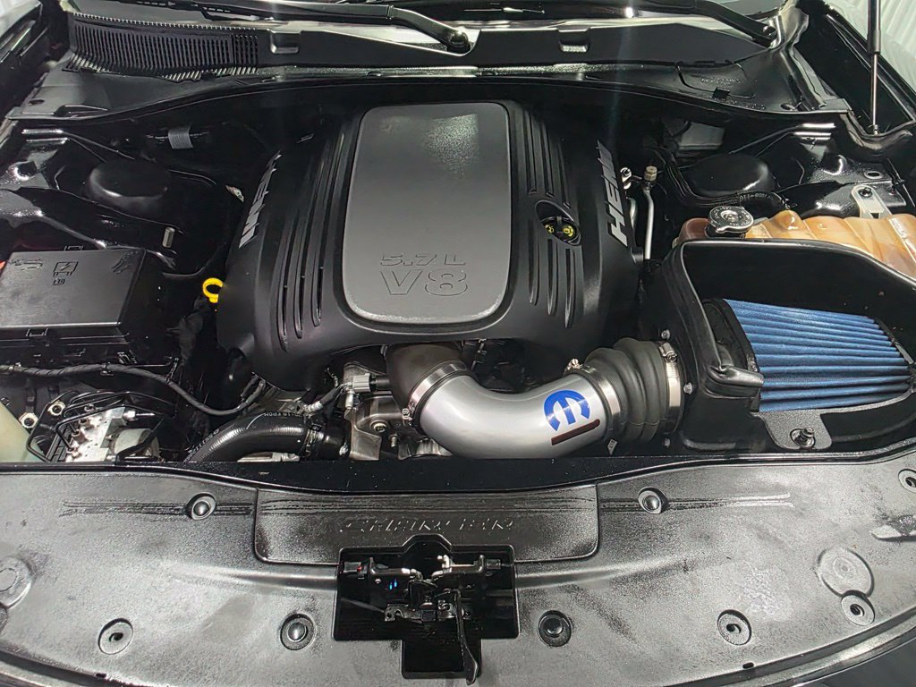 Used 2018 Dodge Charger R/T w/ Blacktop Package RWD image 20