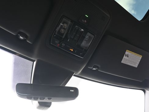 Used 2024 Volkswagen Atlas Cross Sport SEL Premium R-Line image 32