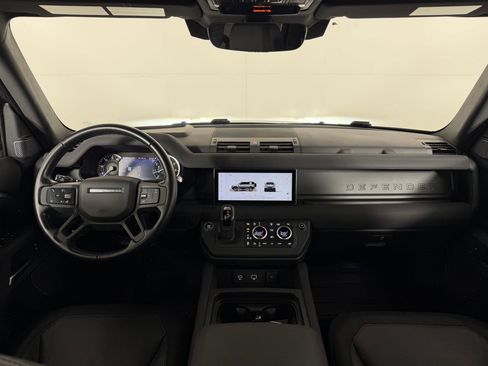 Used 2023 Land Rover Defender 110 X-Dynamic SE AWD/4WD image 13