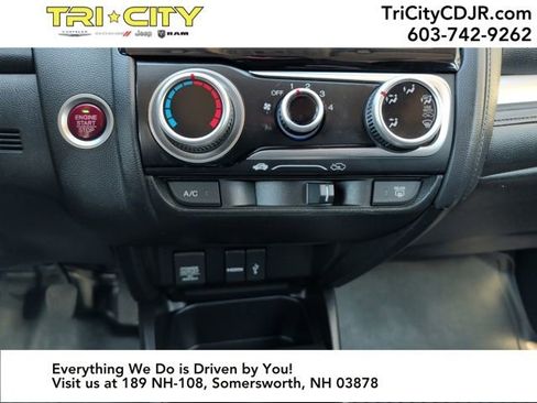 Used 2015 Honda Fit EX image 22