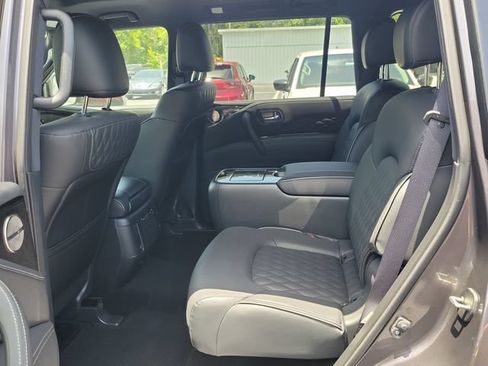 Used 2024 INFINITI QX80 Sensory w/ Cargo Package AWD/4WD image 13