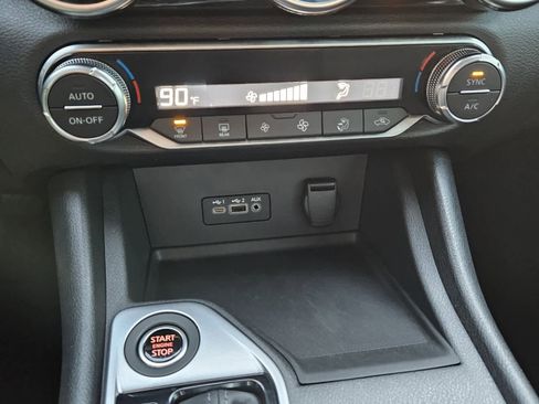 Used 2021 Nissan Sentra SV image 10