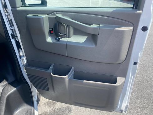 Used 2019 Chevrolet Express 3500 w/ Power Convenience Package RWD image 19