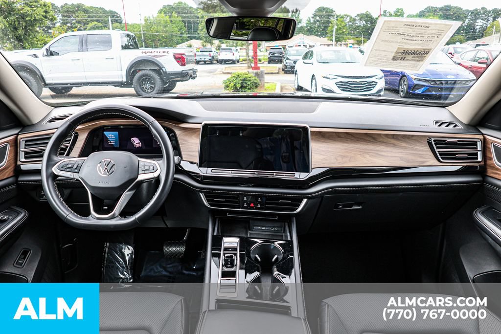 Used 2024 Volkswagen Atlas SE FWD image 30