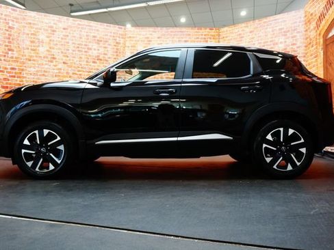 Certified 2026 Nissan Kicks SV w/ SV Premium Package AWD/4WD image 4