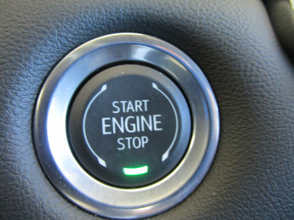Used 2025 GMC Canyon Elevation RWD image 31