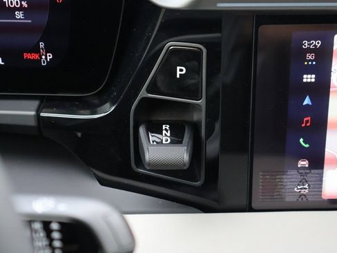 New 2026 Porsche Macan 4 Electric image 25