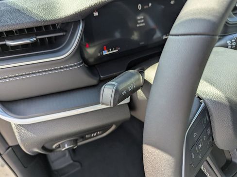 New 2025 Jeep Grand Cherokee L Altitude AWD/4WD image 21
